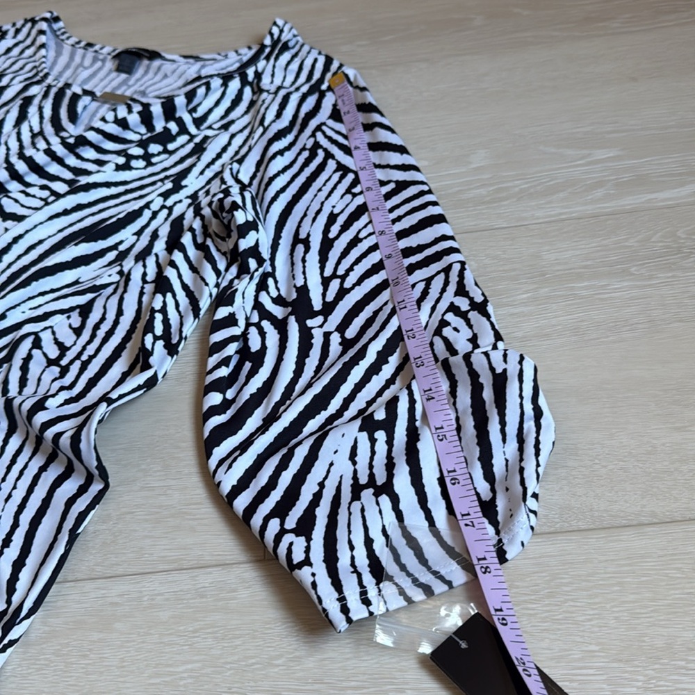 3/$10 Alyx Black and White Zebra Print 3/4 Sleeve Top - Picture 8 of 10